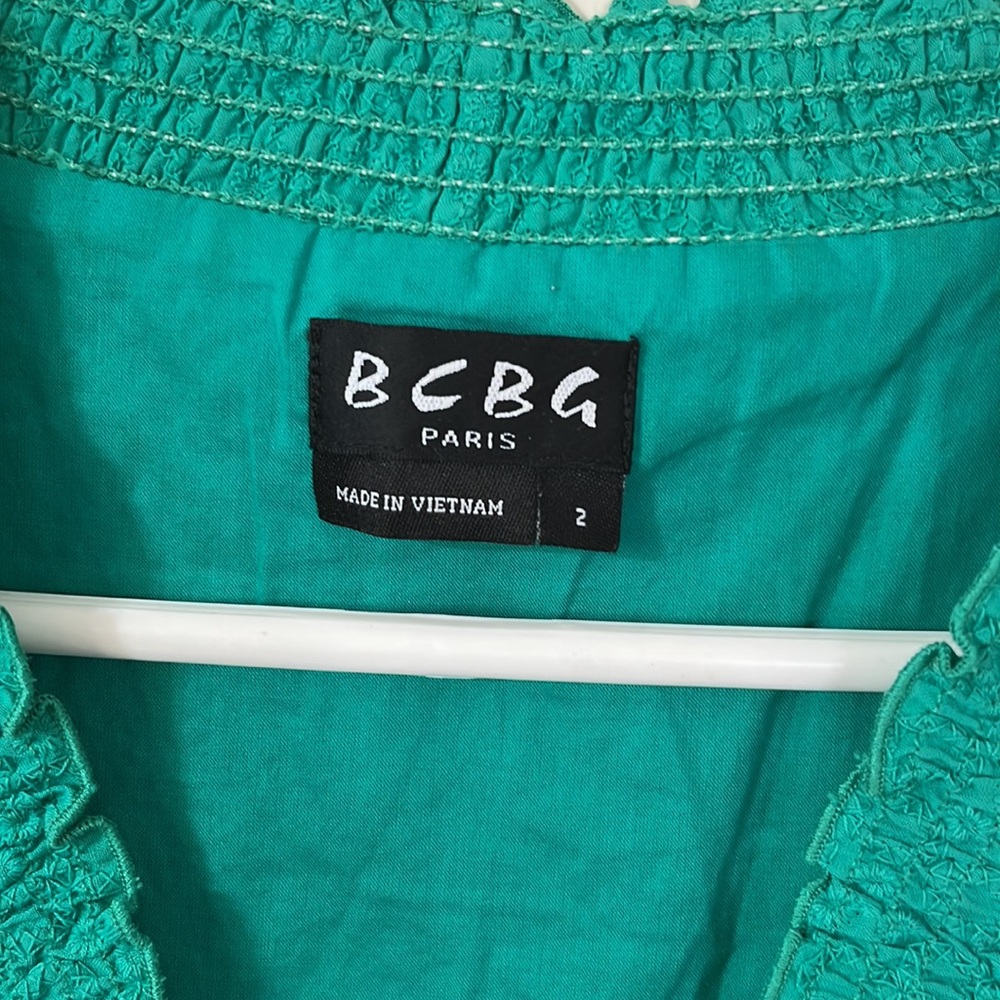 BCBG Paris Green V-Neck Cap Sleeve Tie Back Knee Length Dress 2 - Picture 4 of 11